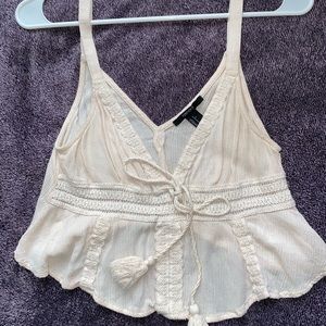 cute forever 21 top fits lose and flowy